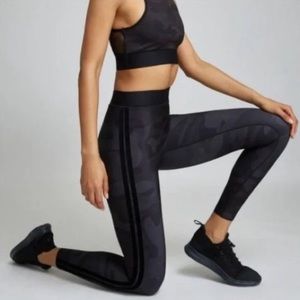 Ultracor high waist black camo legging